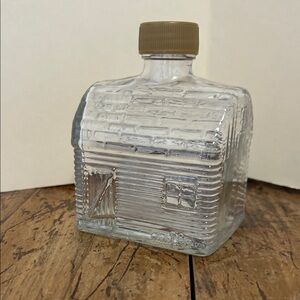 Vintage Clear Glass Maple Syrup Cabin Bottle with Gold Plastic Cap